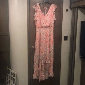 Shelby & Palmer spring floral hi-lo dress